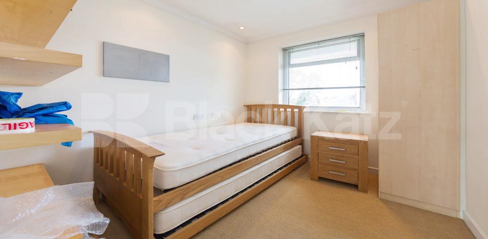 			NEW INSTRUCTION, 2 Bedroom, 1 bath, 1 reception Flat			 Connell Crescent, Park Royal